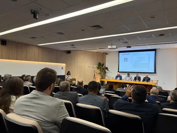 AGE da CNCoop define prioridades da atuação sindical para 2026 