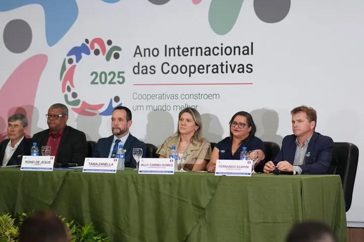 Cooperativismo é motor de desenvolvimento, afirma Tania Zanella na Bahia