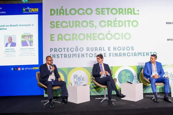 Sistema OCB participa de debate sobre seguro e crédito no agro 