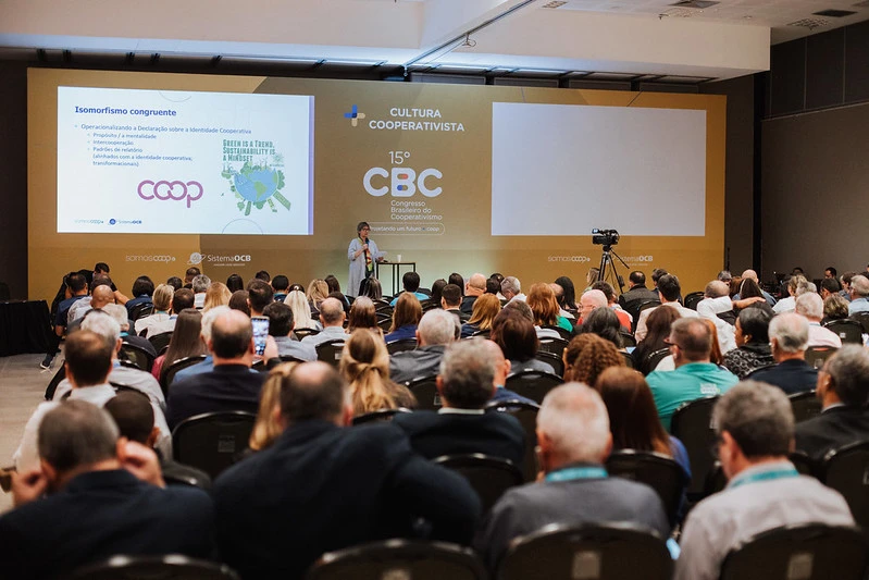 Sonja NovKovic falou sobre a importância e os valores do cooperativismo