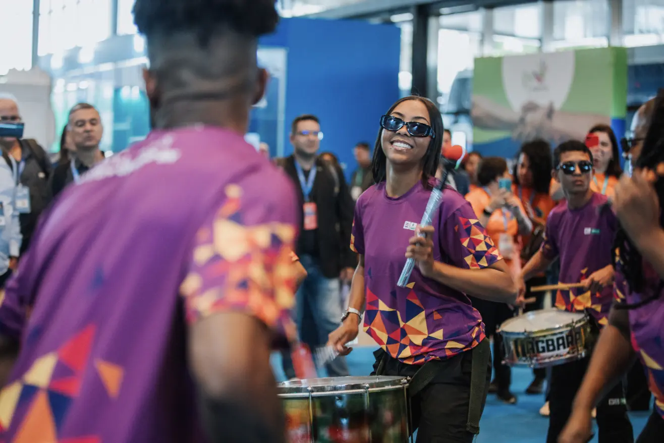 Grupo Batuque Salubre animou o encerramento do evento com ritmo animador