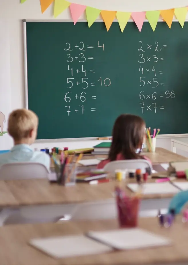 Crianças em sala de aula