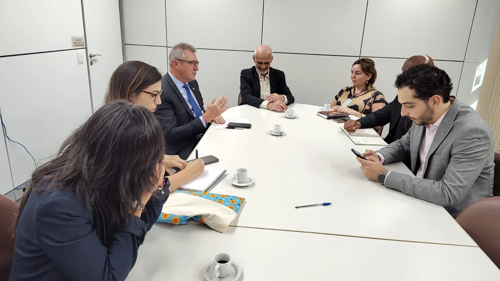 Reunião tratou sobre o trabalho educacional feito pelas cooperativas como entidades formadoras de aprendizagem