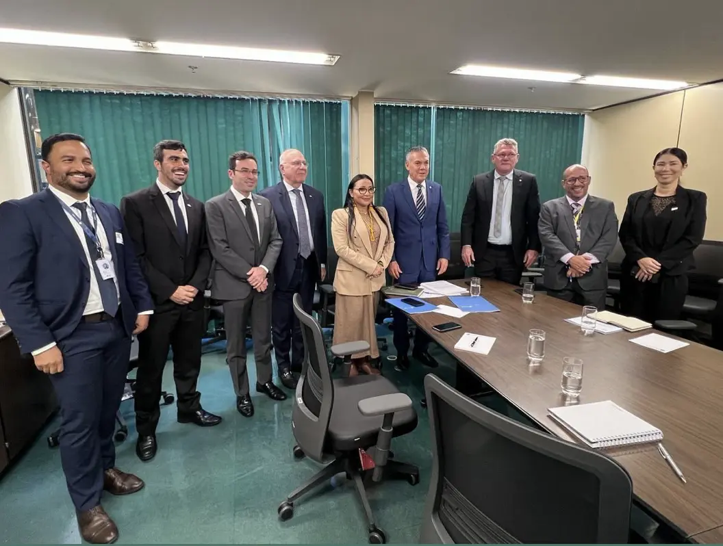  Reunião com integrantes da FPMin, SIstema OCB, Coogavepe, Ibram e ANM 