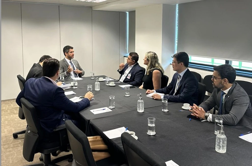 Representantes do Sistema OCB e ANTT se reúnem para tratar sobre transporte de cargas e de passageiros