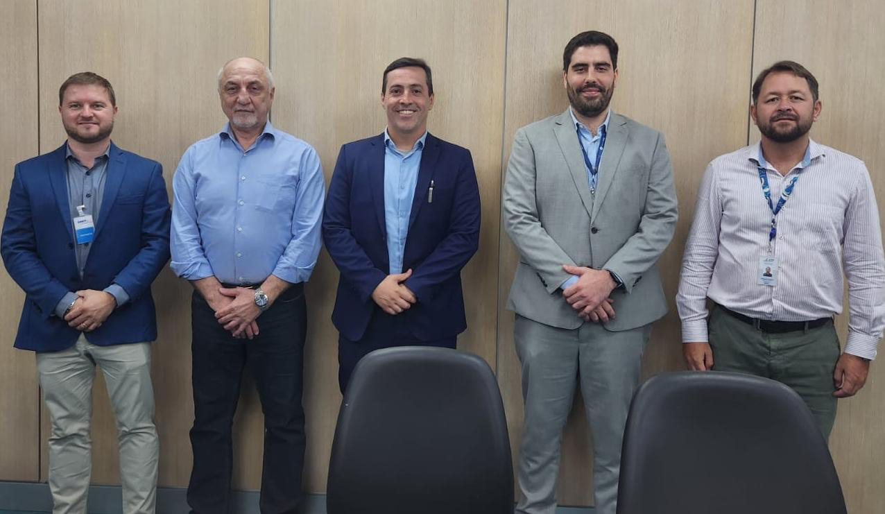  Reunião com Dnit para solicitar liberação de transporte noturno de grãos