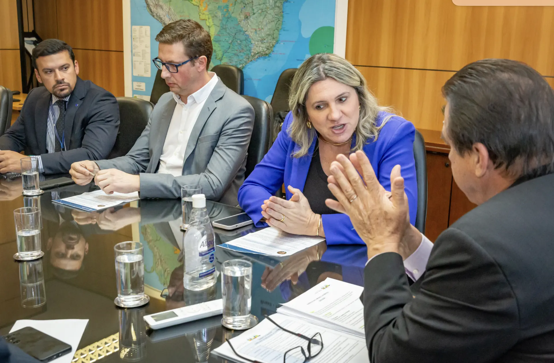 Reunião debateu importância de um adequado tratamento tributário ao ato cooperativo na Reforma Tributária