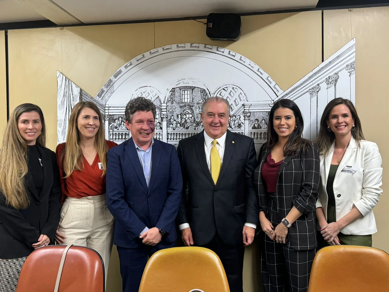 Representantes do Sistema OCB com os deputados Reginaldo Lopes e Hildo Rocha