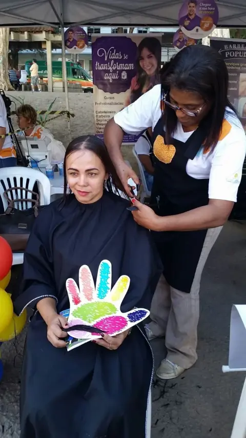 RJ | Neste Dia C, cariocas fazem fila para ficar mais bonitos