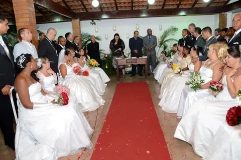 Casamento coletivo na Coopcredtransrio