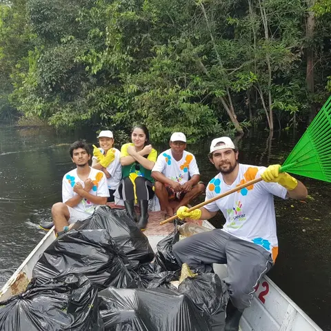 4,5 toneladas de lixo recolhidas em ação do Dia C hoje, em Manaus