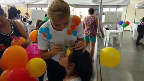 AM | Criançada enfeitada