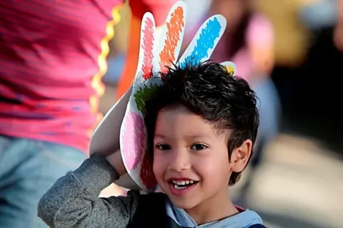 Sicredi União celebra dia do cooperativismo pintando escadarias do Zerão