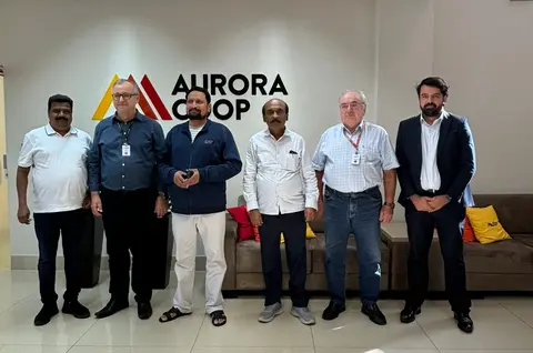 Comitiva indiana conhece cooperativismo brasileiro