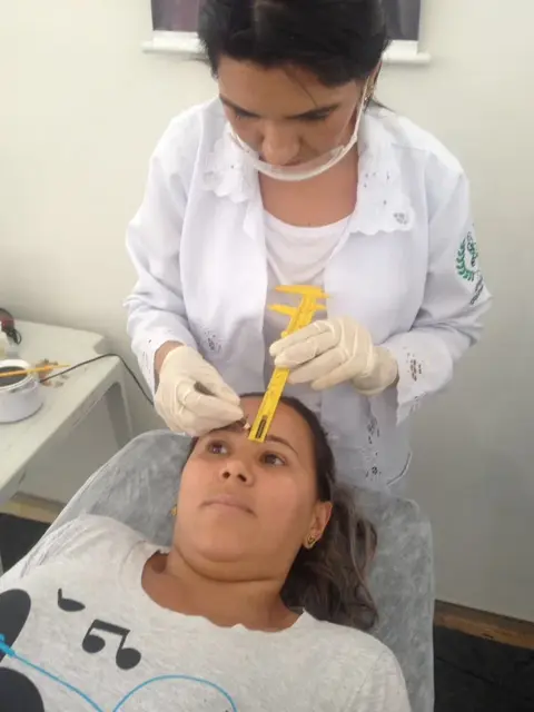 RN | Dia C tem design de sobrancelha