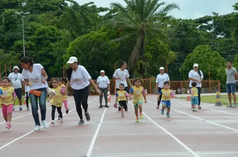 AM | "Corridinha de Cooperar" incentiva crianças a praticar esportes