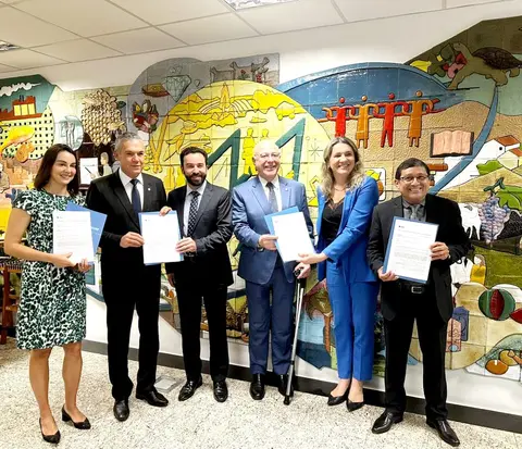 Café da manhã reforça demandas das coops minerais com frentes parlamentares