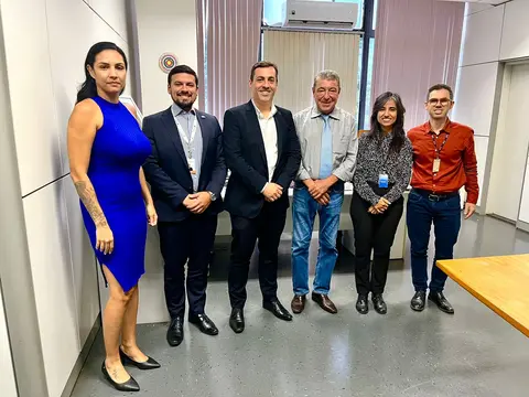 Potencial das cooperativas de plataforma é abordado em reunião na Senaes