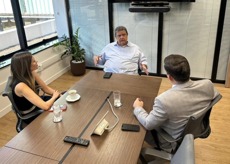  Presidente Márcio Lopes de Freitas e deputado Tião Medeiros (PR) conversam sobre pautas do Ramo Infraestrutura